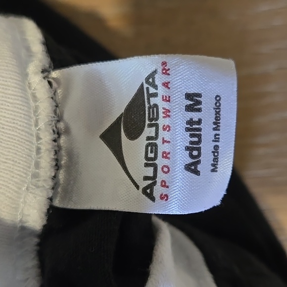 Poshmark 2.0 Adult Medium Baseball style t-shirt - Picture 4 of 4